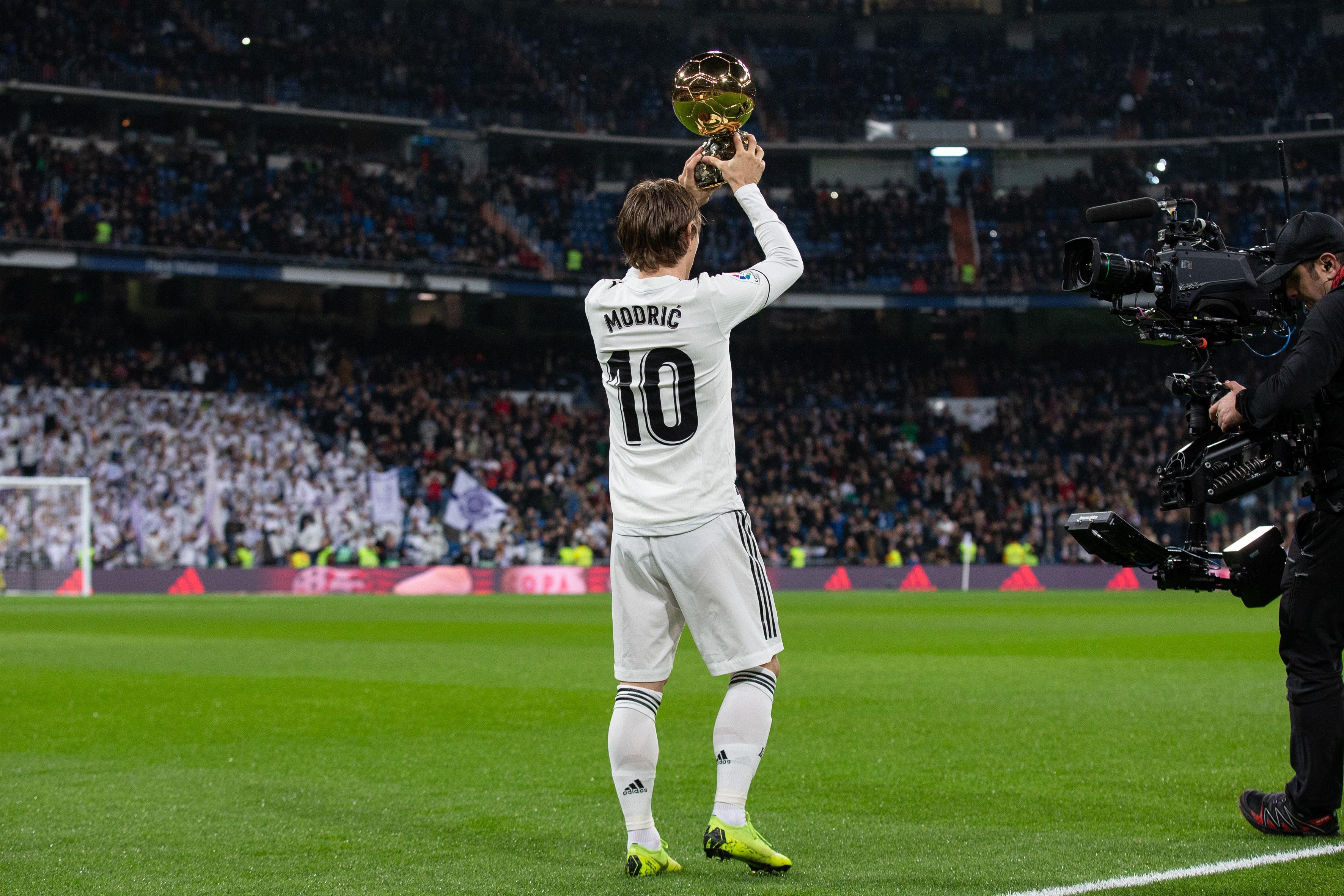 受DRAM价格飙升影响！英伟达与AMD计划上调显卡售价