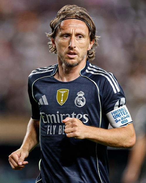 湖人输西部第二之争！东契奇空砍38+10+10 第86次三双历史第七